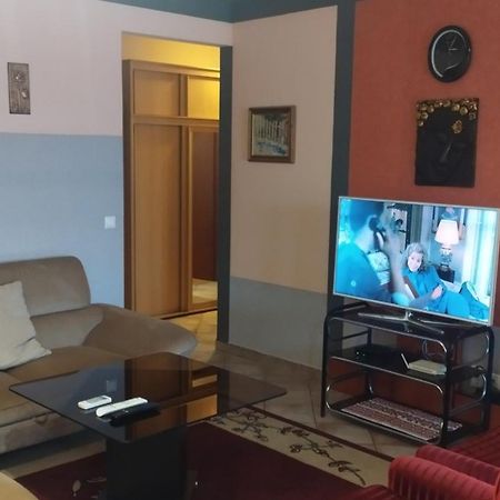Tommy Apartman Hajdúszoboszló Exteriör bild