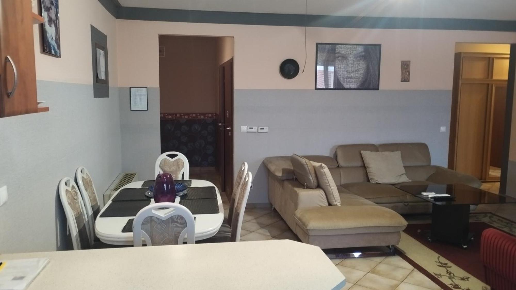 Tommy Apartman Hajdúszoboszló Exteriör bild
